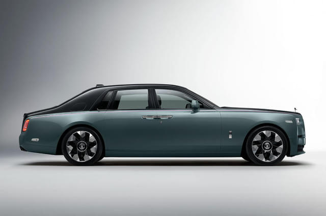 Alloy Wheels Image - 3994